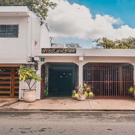 Hotel Del Parque 巴利亚多利德 外观 照片