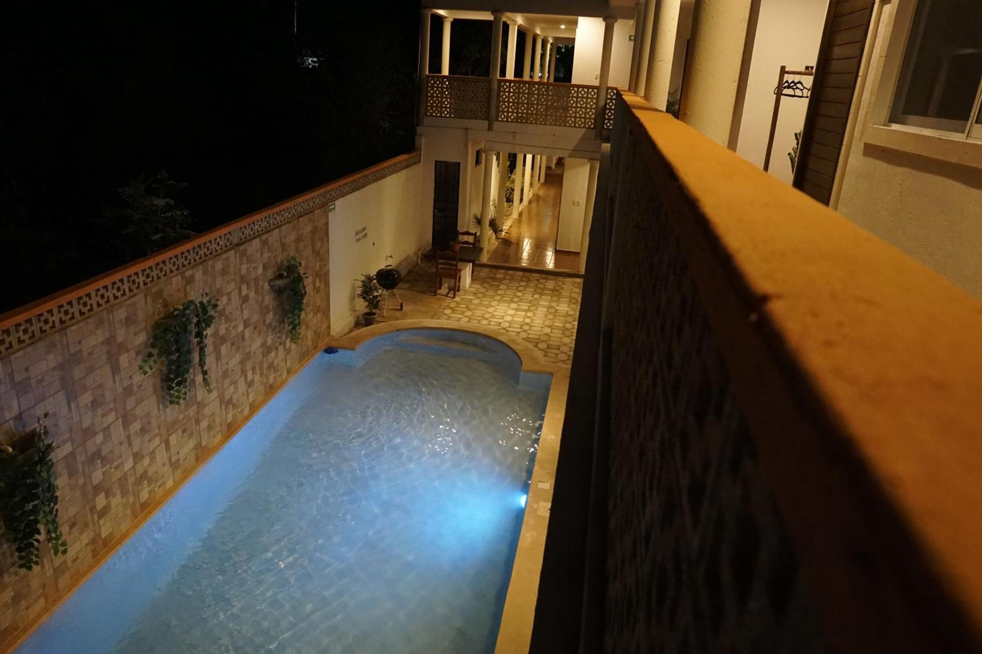 Hotel Del Parque 巴利亚多利德 外观 照片