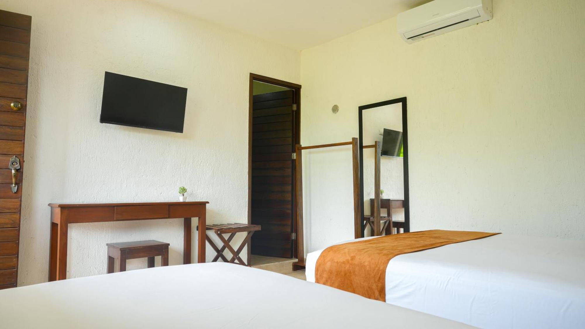 Hotel Del Parque 巴利亚多利德 外观 照片