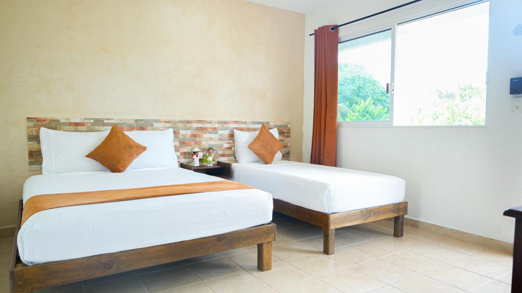 Hotel Del Parque 巴利亚多利德 外观 照片
