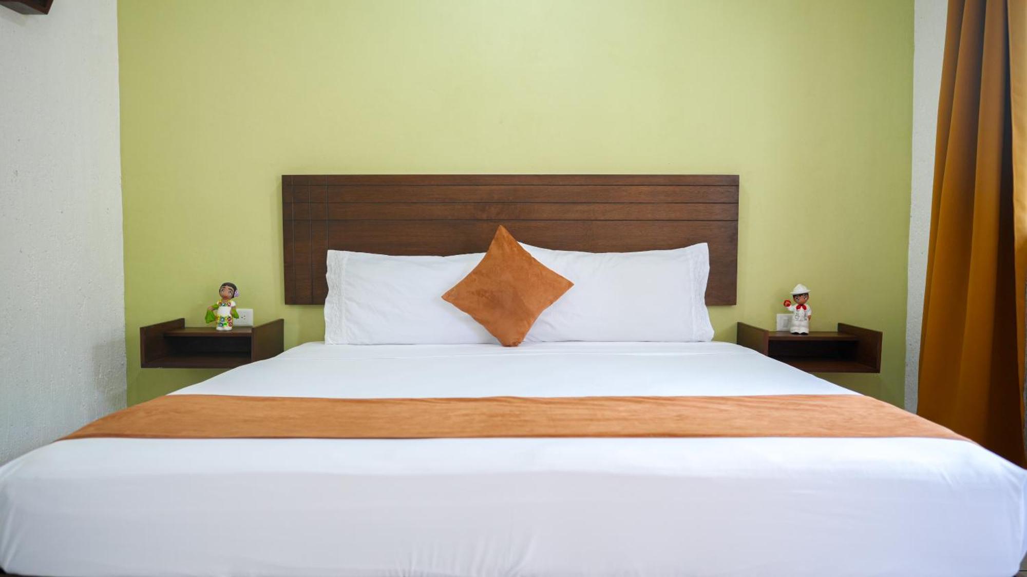 Hotel Del Parque 巴利亚多利德 外观 照片