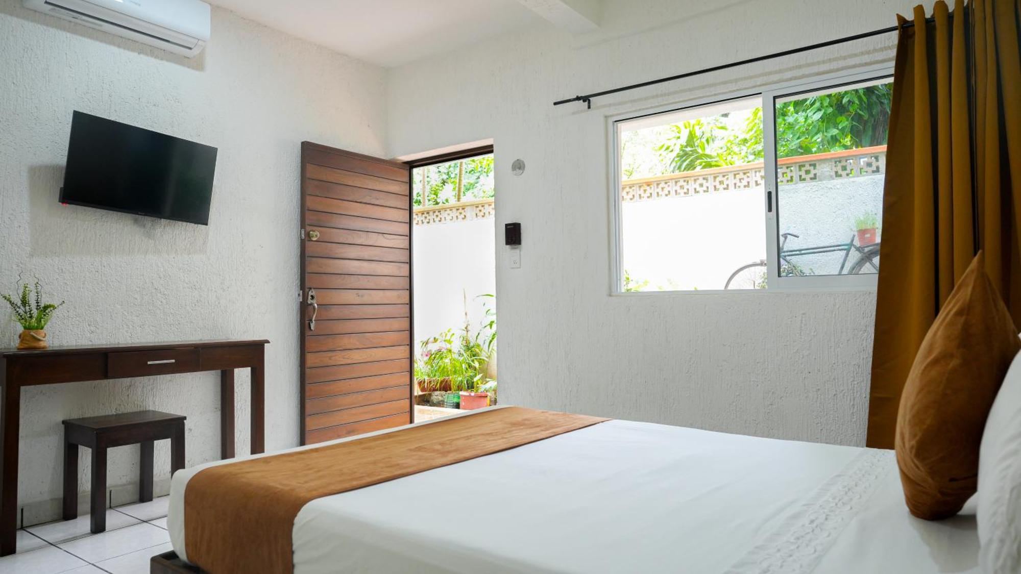 Hotel Del Parque 巴利亚多利德 外观 照片