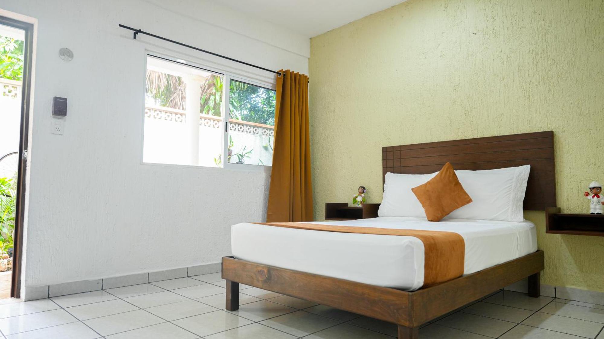 Hotel Del Parque 巴利亚多利德 外观 照片