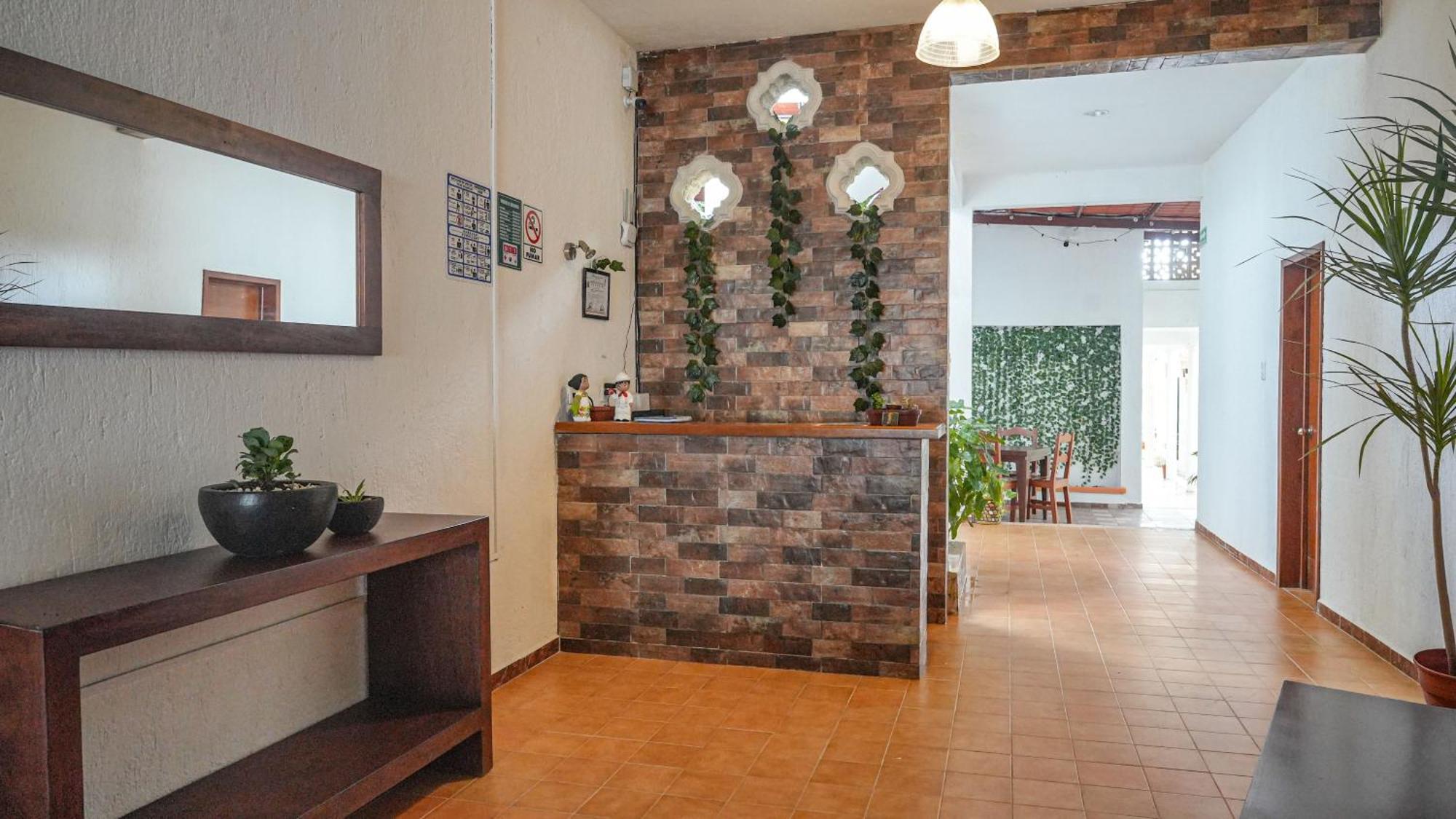 Hotel Del Parque 巴利亚多利德 外观 照片