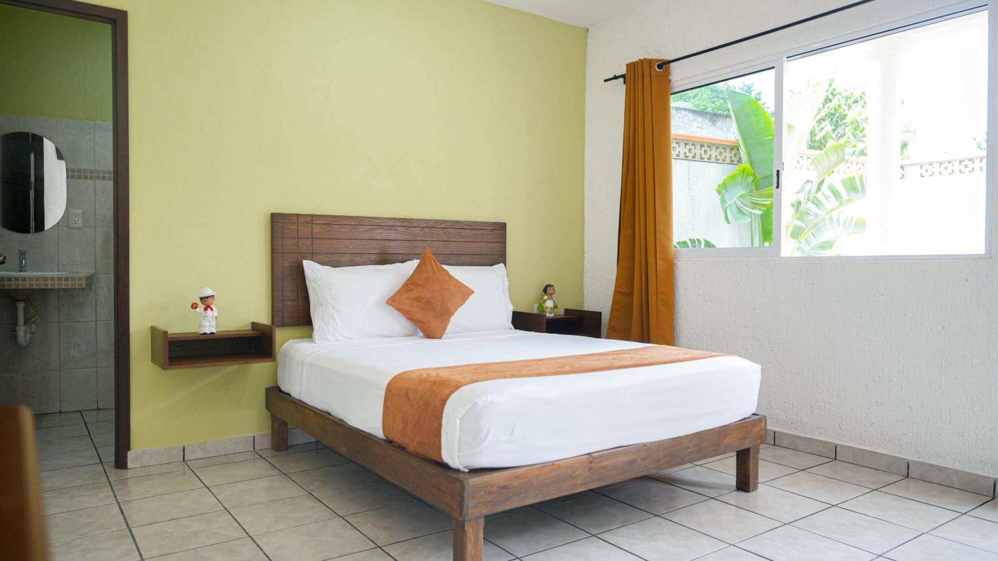 Hotel Del Parque 巴利亚多利德 外观 照片