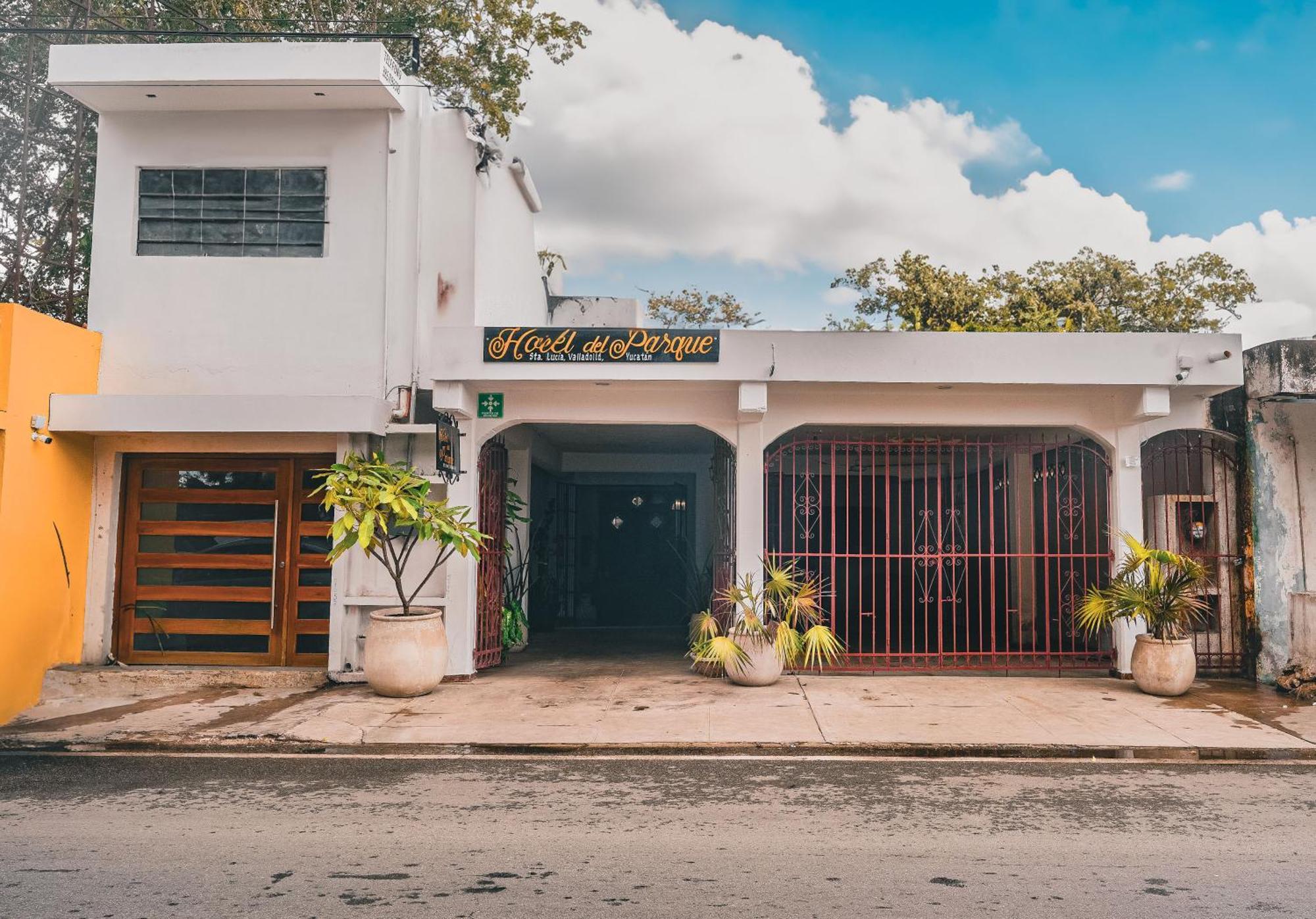 Hotel Del Parque 巴利亚多利德 外观 照片